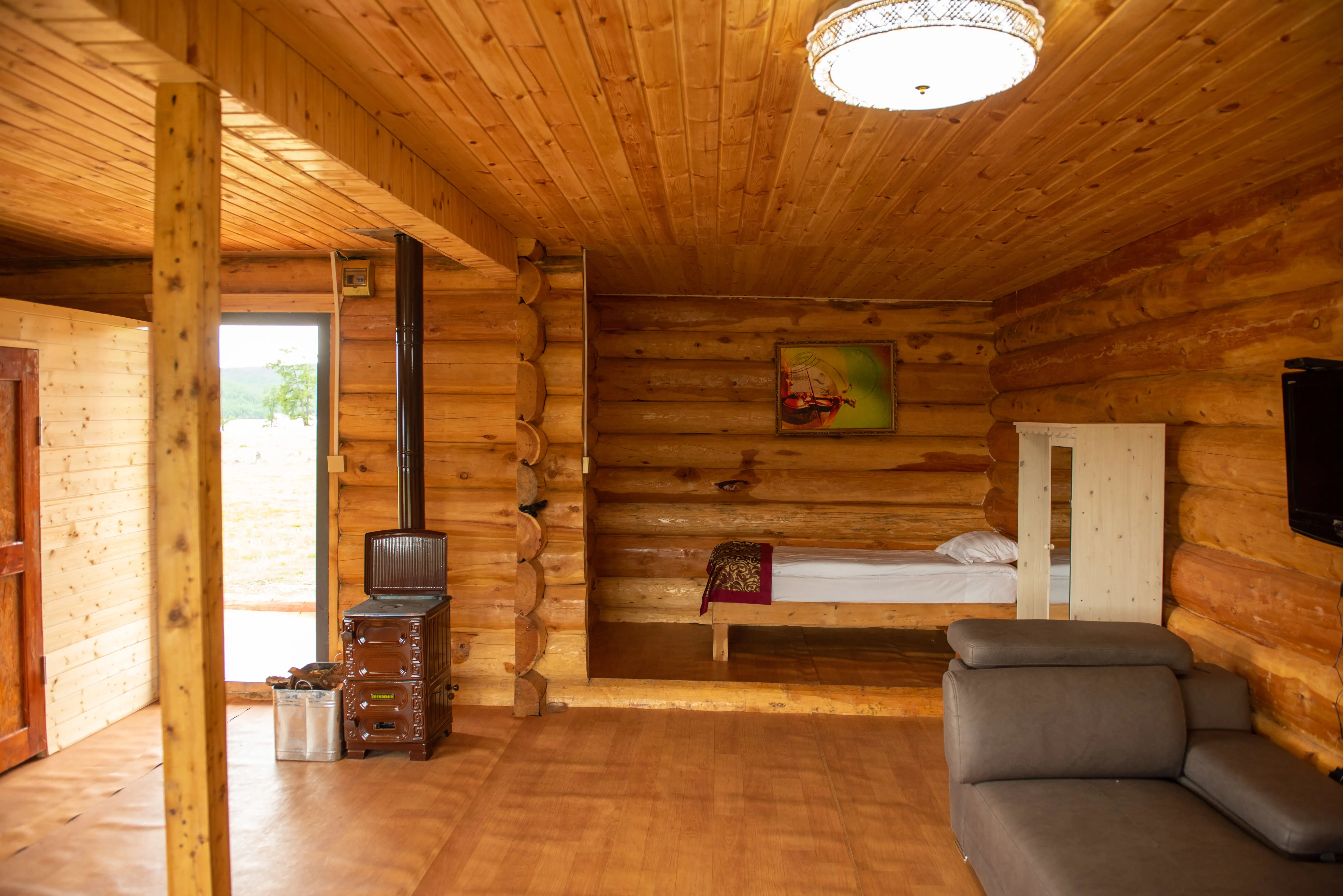 Superior Cabin