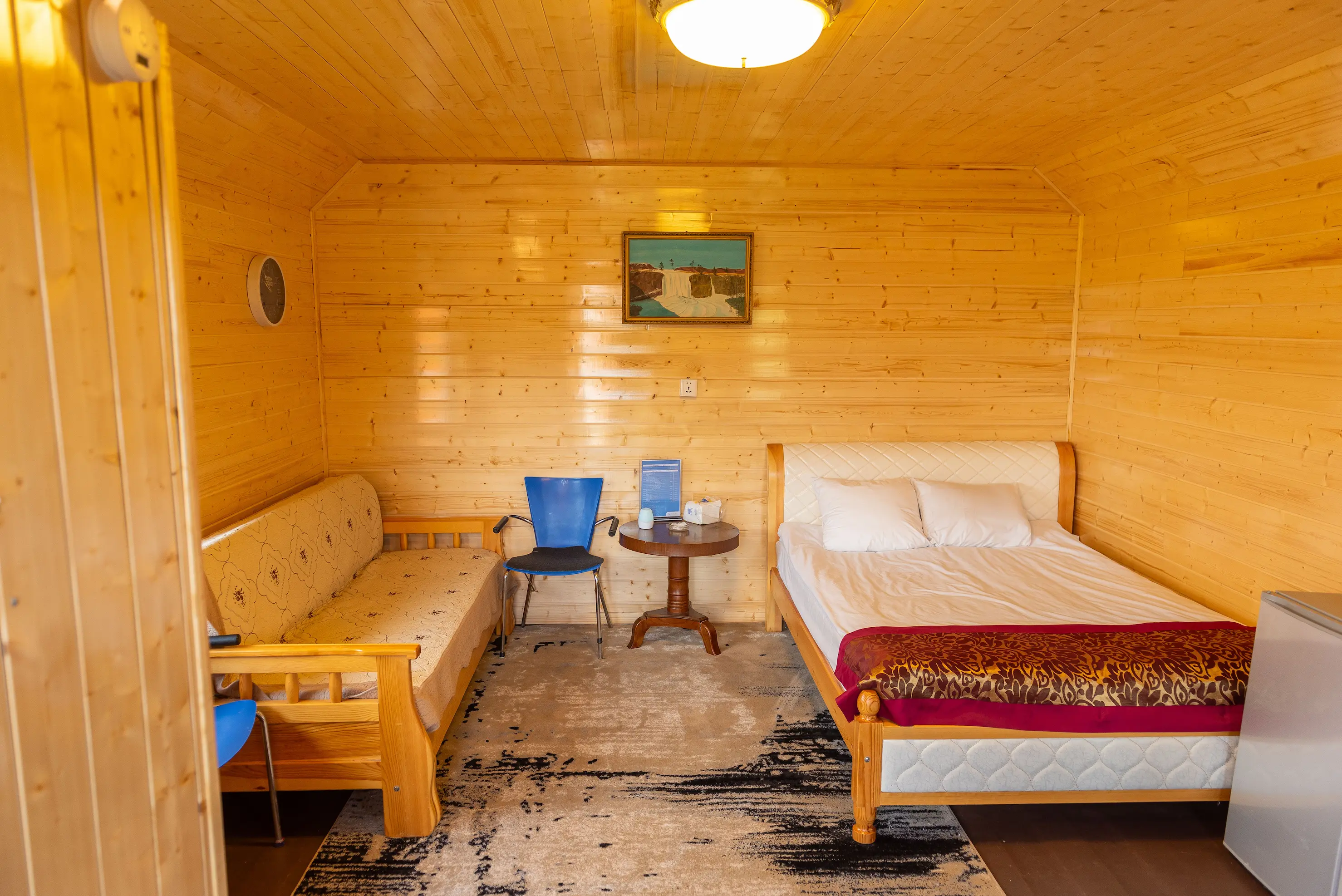 Triple Electric Cabin