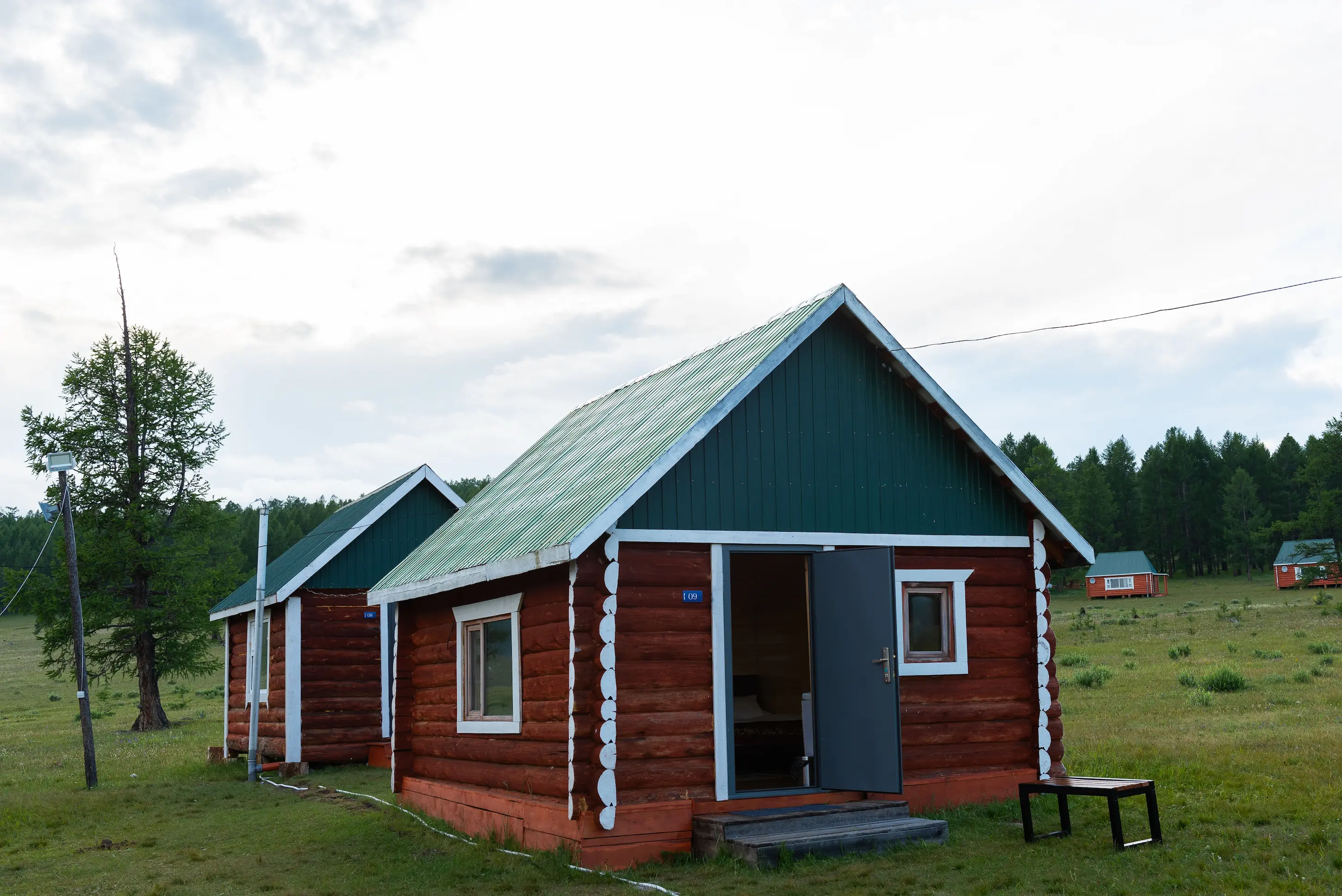 Triple Electric Cabin